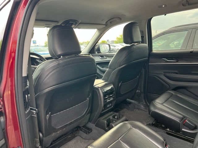 Used 2023 Jeep Grand Cherokee L Limited w/ Luxury Tech Group II AWD/4WD image 12