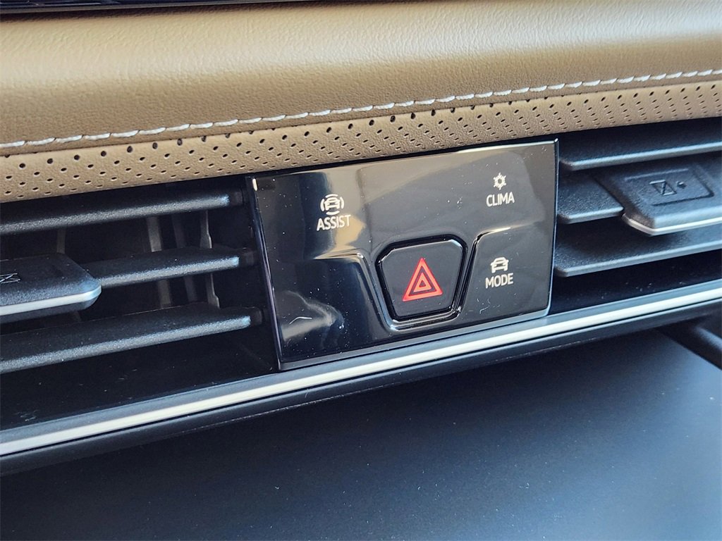 New 2026 Volkswagen Atlas Cross Sport SE image 15