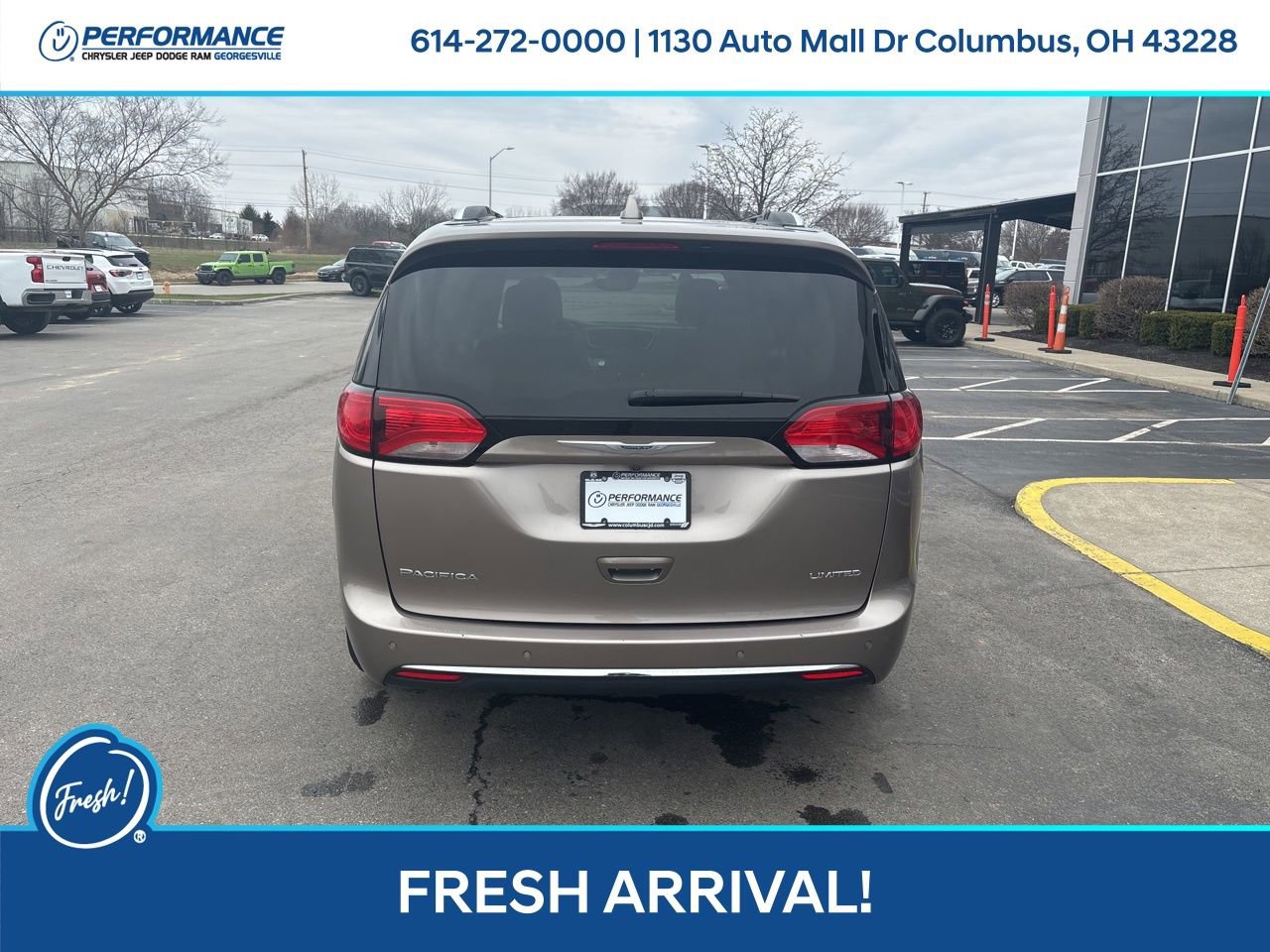 Used 2017 Chrysler Pacifica Limited w/ Advanced Safetytec Group image 5