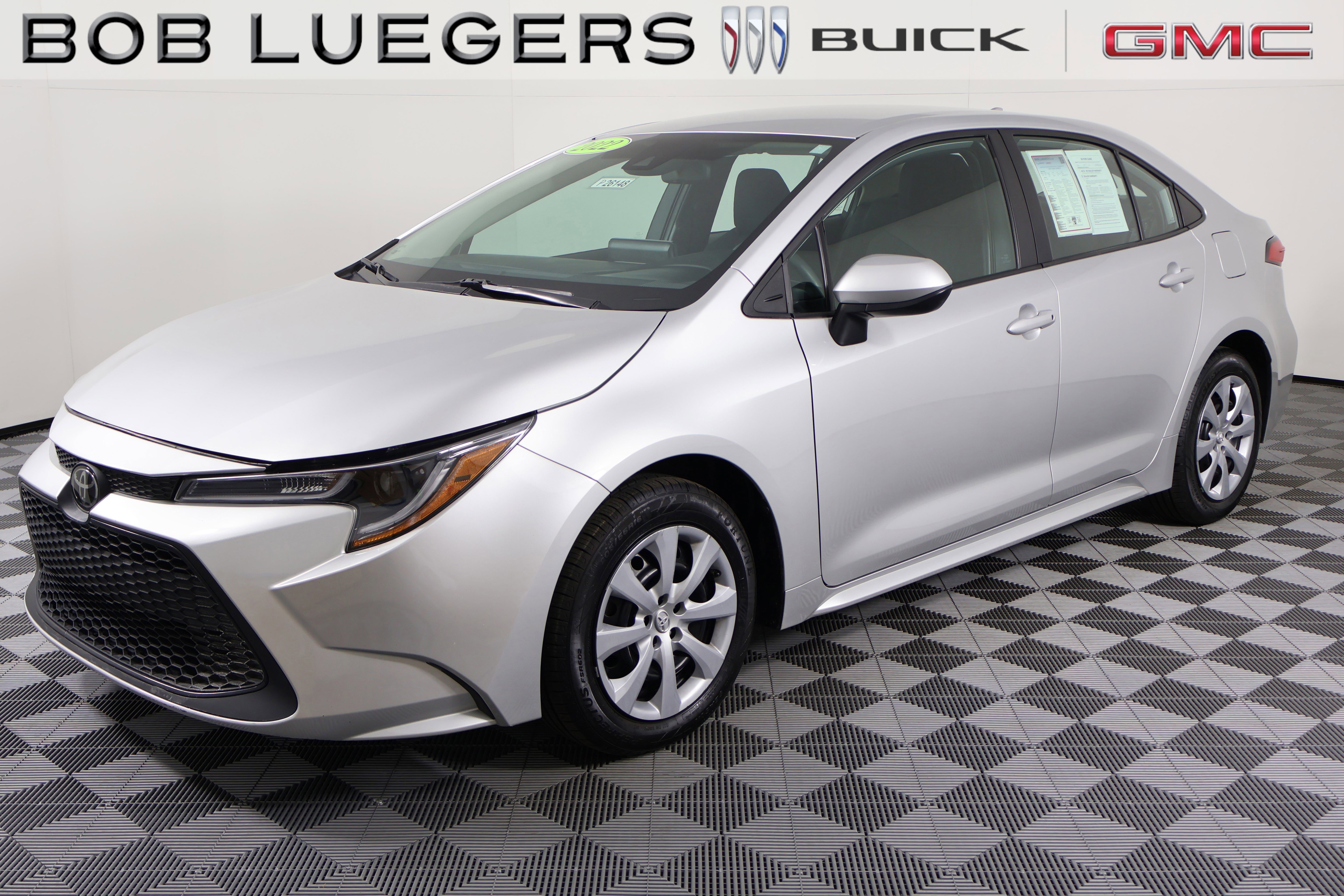 Used 2022 Toyota Corolla LE image 4