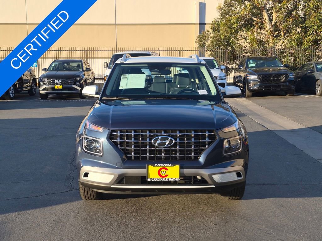Used 2025 Hyundai Venue Limited image 2