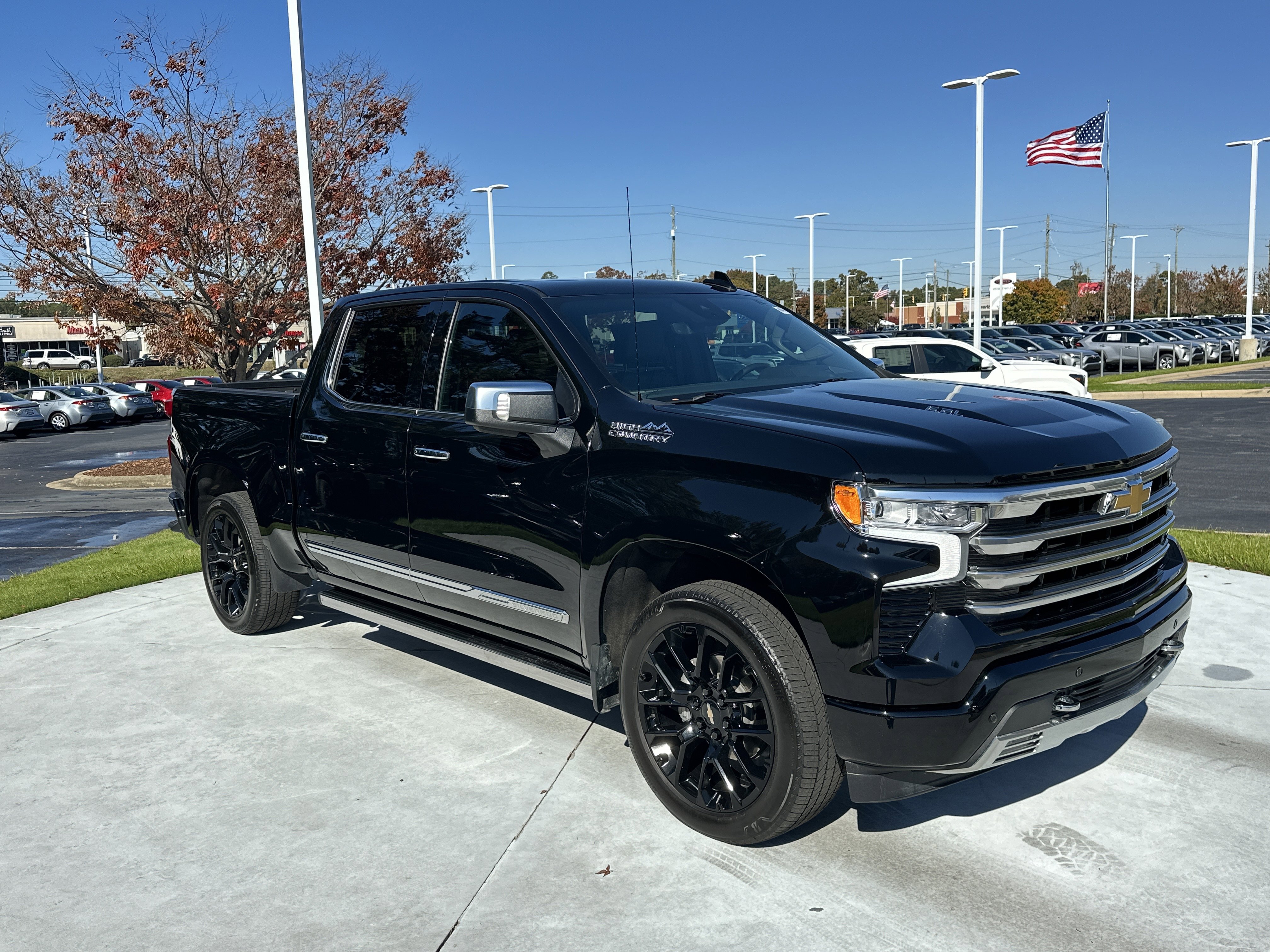 Used 2024 Chevrolet Silverado 1500 High Country w/ High Country Premium Package video 2
