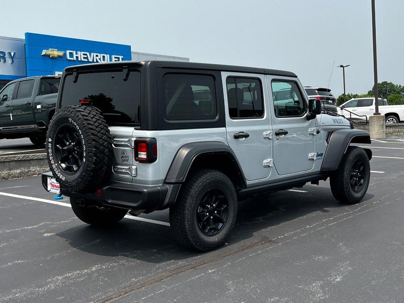 Used 2023 Jeep Wrangler Unlimited image 3