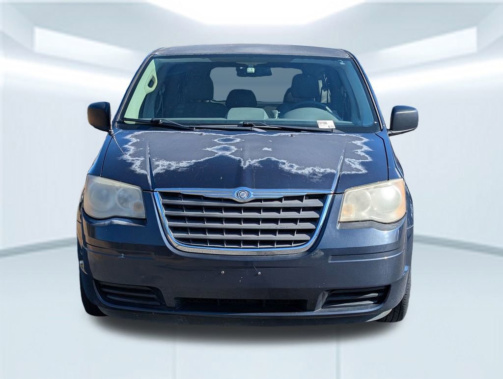 Used 2008 Chrysler Town & Country LX image 10