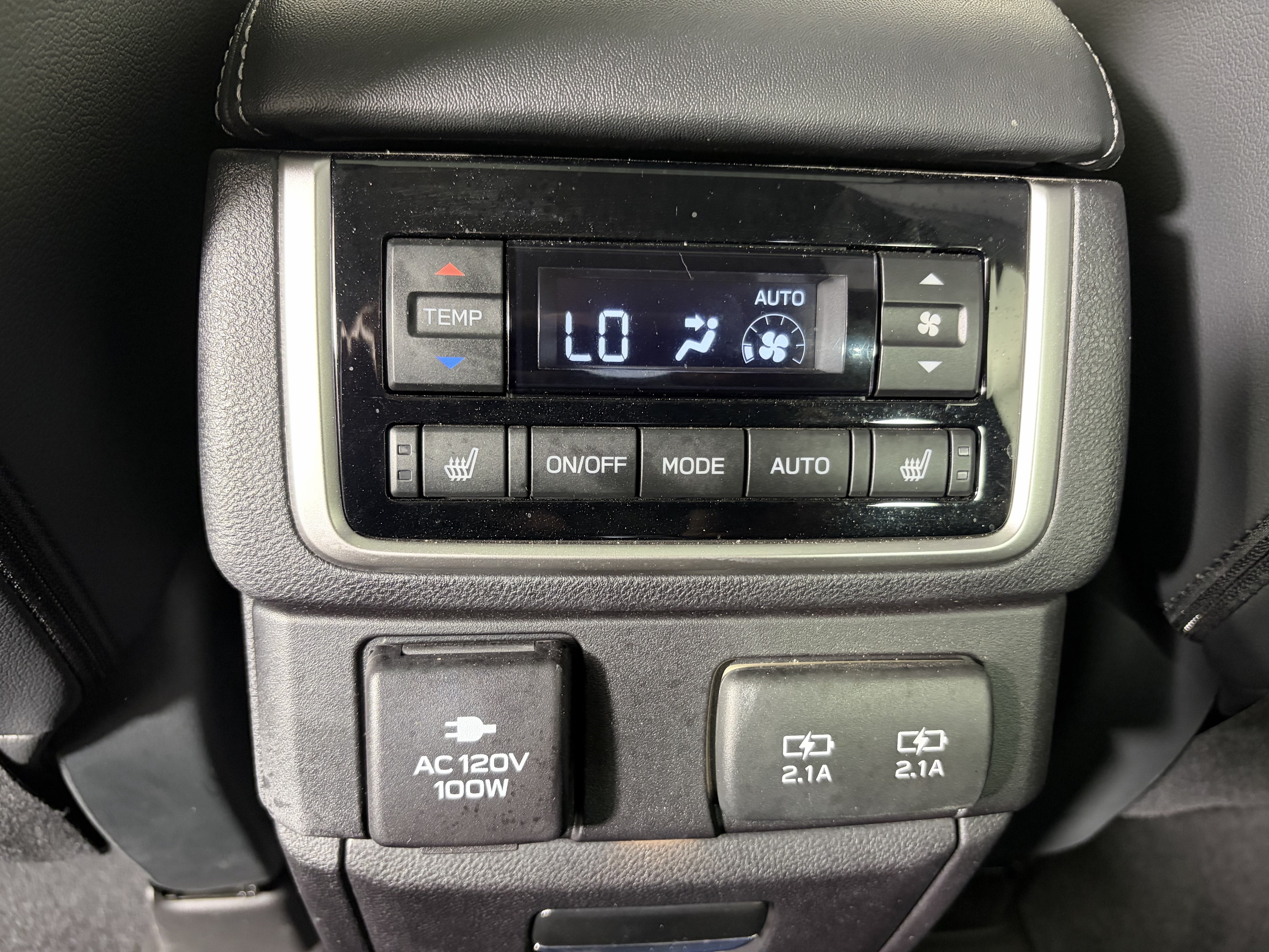 Used 2022 Subaru Ascent Touring AWD/4WD image 19