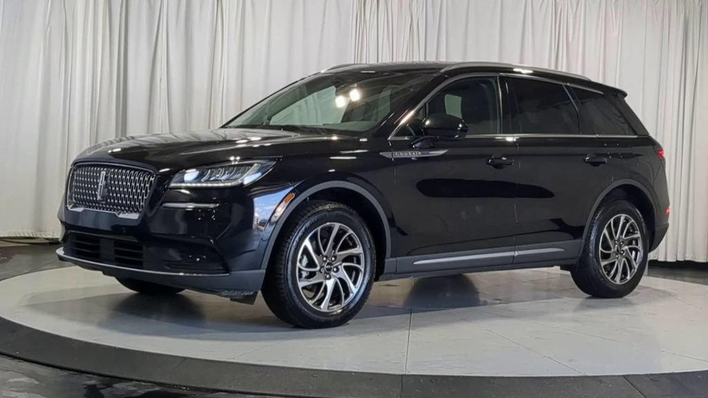 Used 2021 Lincoln Corsair FWD w/ Equipment Group 101A image 5