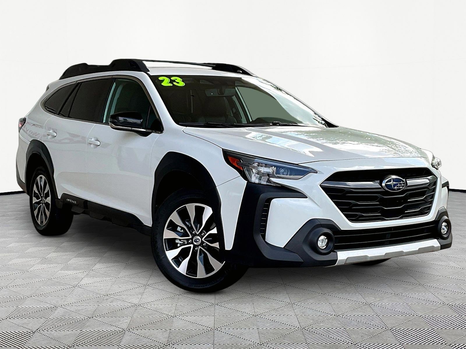 Used 2023 Subaru Outback Limited AWD/4WD image 3