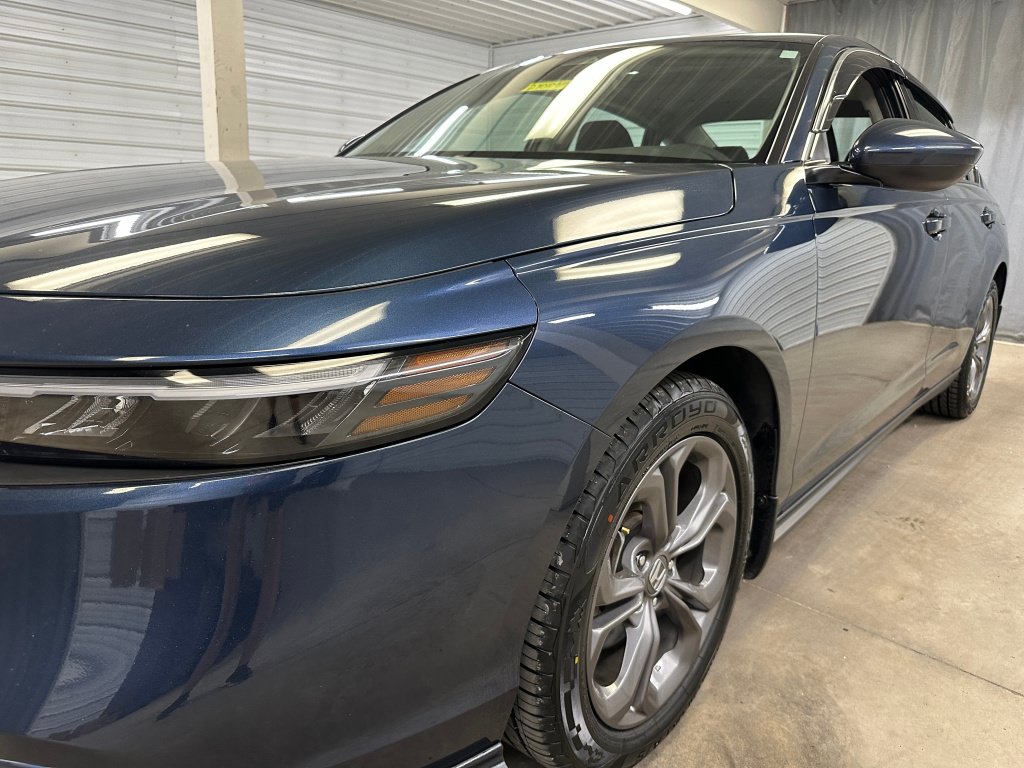 Used 2024 Honda Accord EX image 31