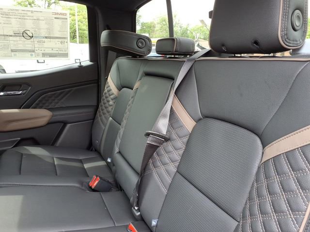 New 2026 GMC Canyon Denali AWD/4WD image 11