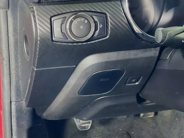 Used 2017 Ford Mustang Coupe RWD image 11