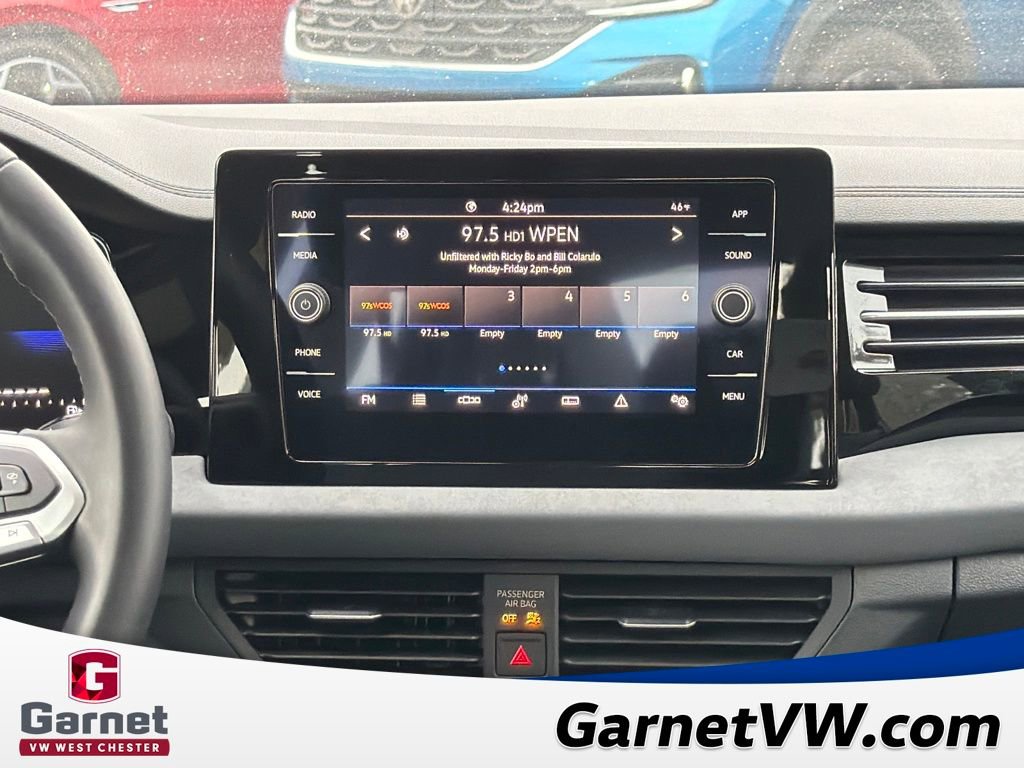 Used 2025 Volkswagen Jetta SE w/ Sunroof Package image 18