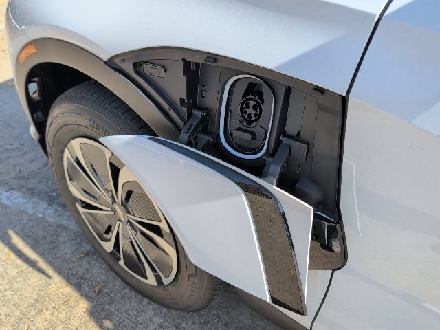 New 2026 Chevrolet Blazer EV LT AWD/4WD image 33
