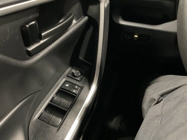 Used 2024 Toyota RAV4 LE image 17
