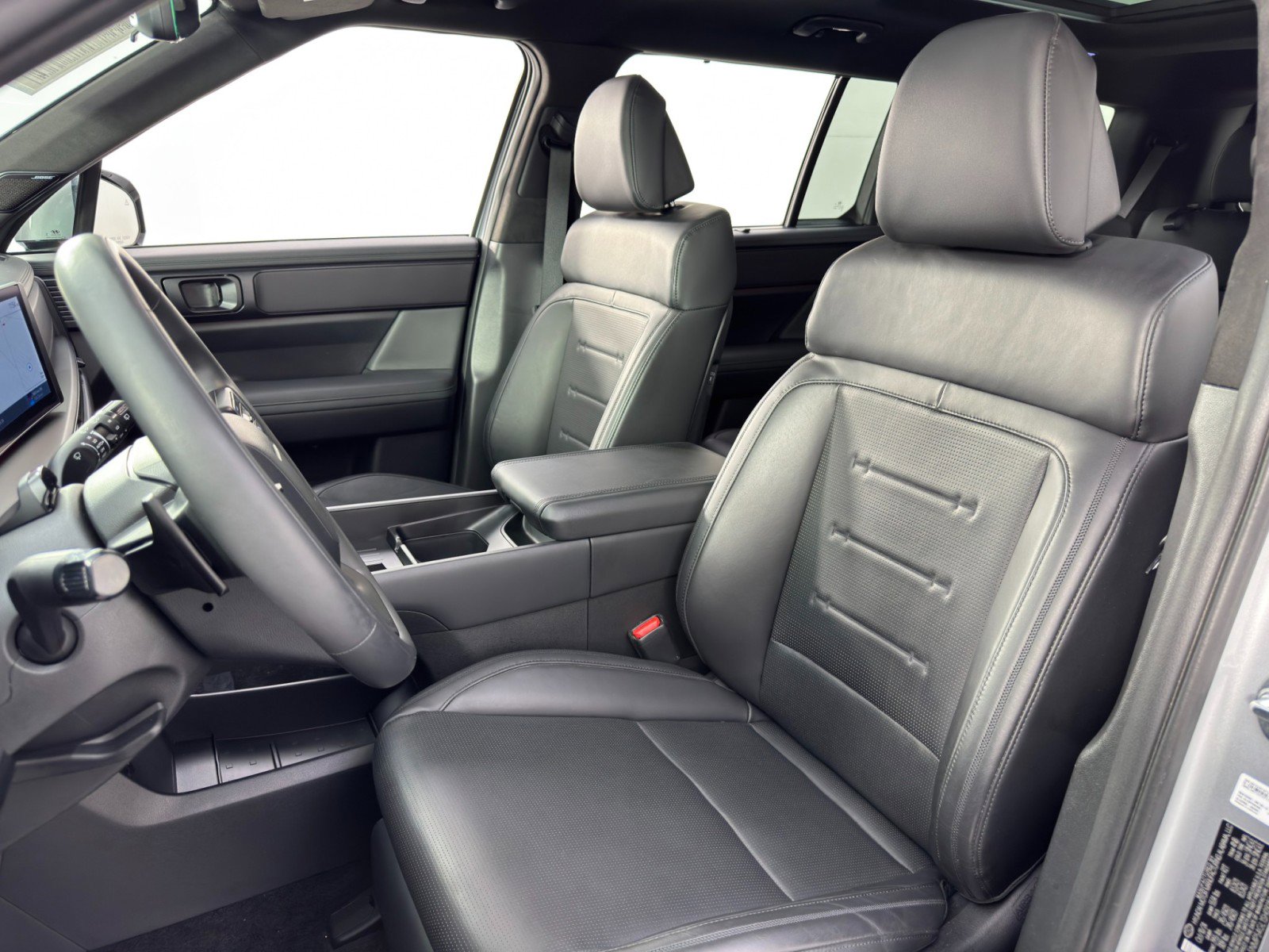 Used 2025 Hyundai Santa Fe Calligraphy image 40