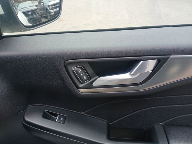 Certified 2022 Ford Escape Titanium w/ Class II Trailer Tow Package image 57