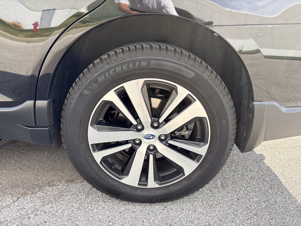 Used 2018 Subaru Outback 2.5i Limited AWD/4WD image 21