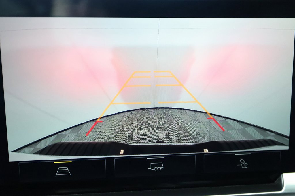 Used 2025 Chevrolet Silverado 3500 LTZ image 27