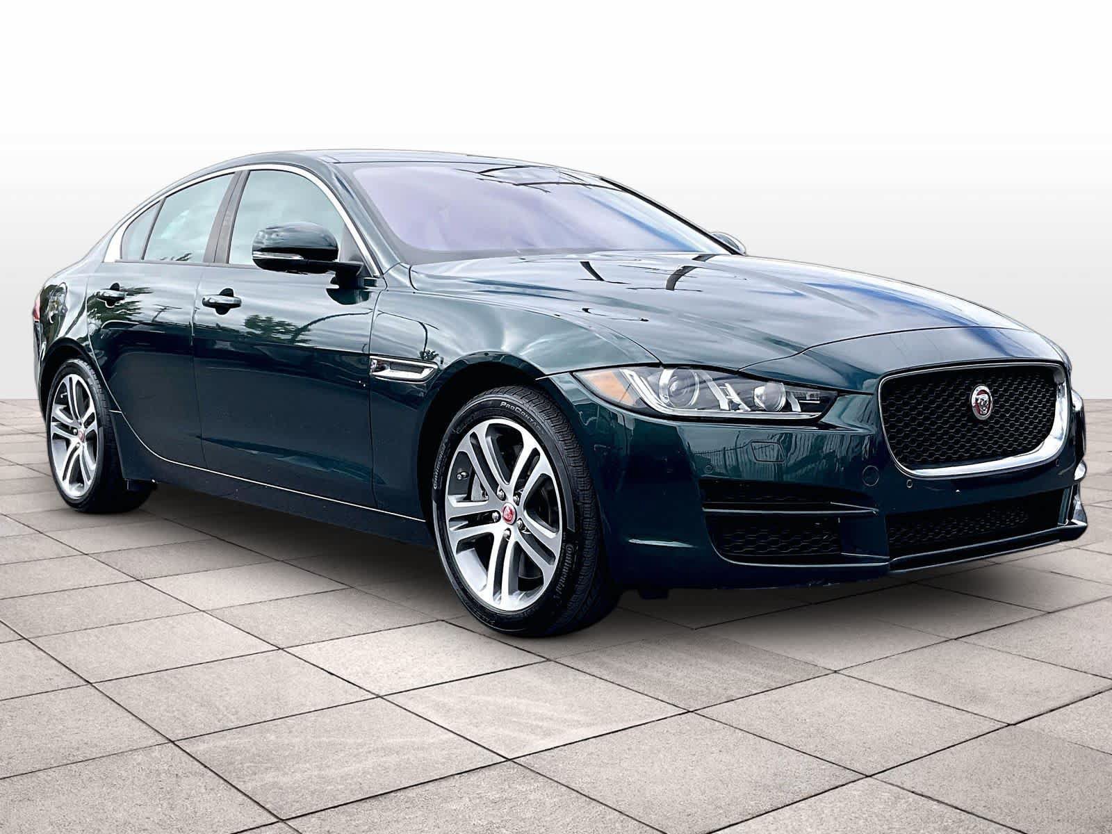 Used 2017 Jaguar XE Premium AWD/4WD image 2