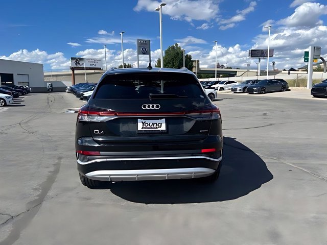Used 2023 Audi Q4 e-tron Premium Plus w/ Premium Plus AWD/4WD image 4