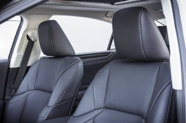 Certified 2025 Lexus ES 350 w/ Premium Package FWD image 10