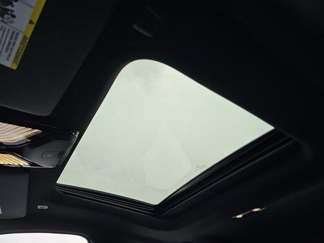 Used 2025 BMW 430i w/ Parking Assistance Package image 30