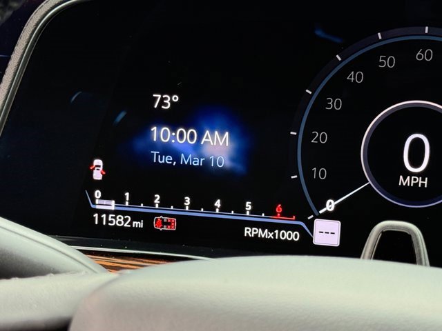 Certified 2024 Cadillac Escalade ESV Premium Luxury image 24