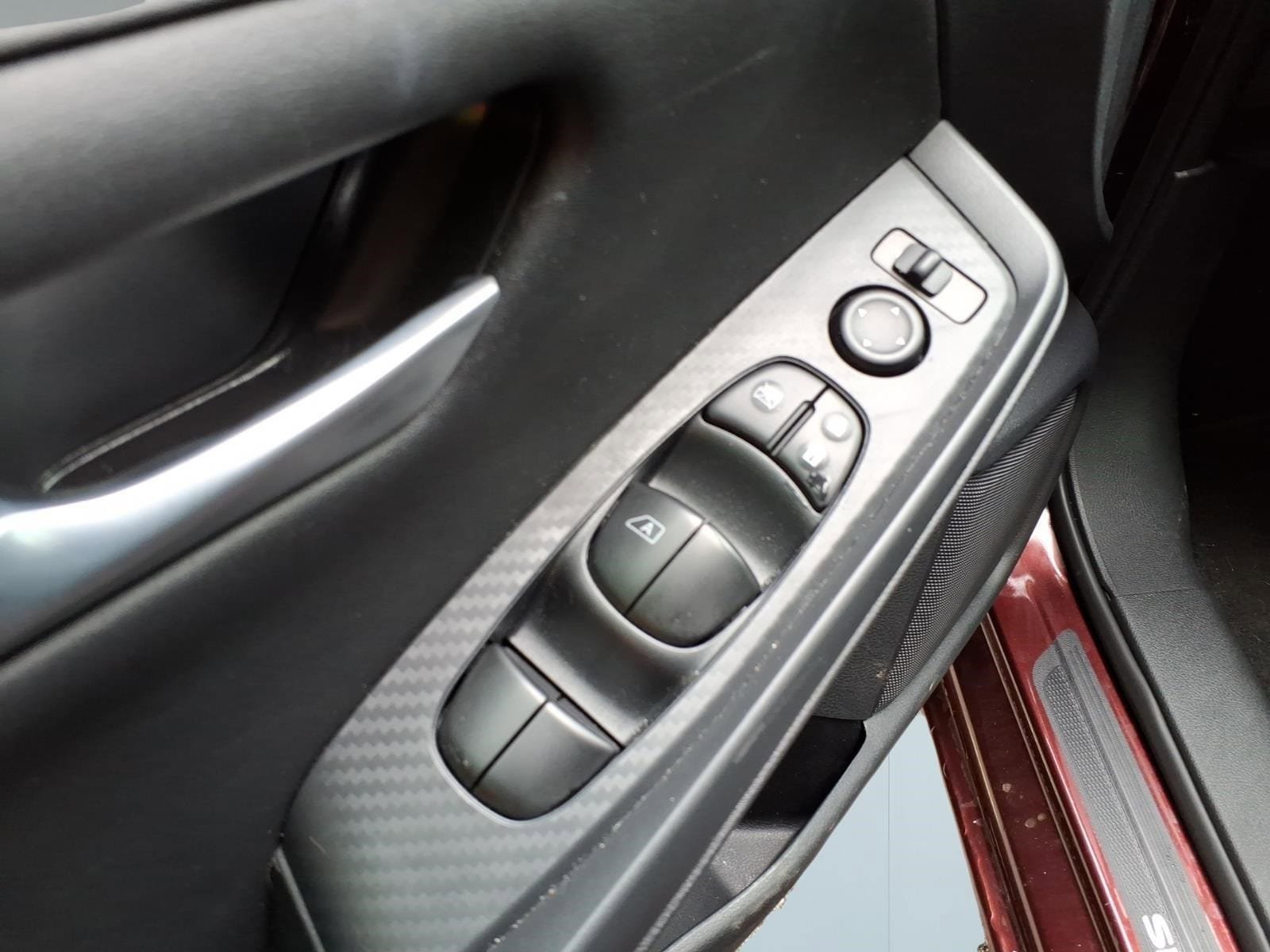 Used 2025 Nissan Sentra SV w/ Trunk Package FWD image 8