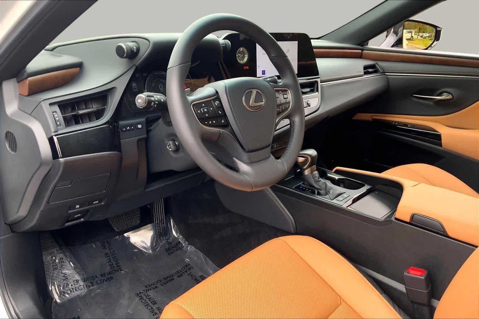 Used 2023 Lexus ES 300h w/ Premium Package FWD image 18