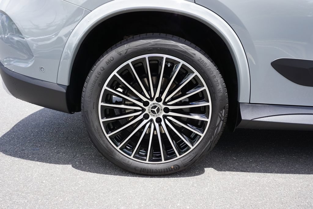 Certified 2025 Mercedes-Benz GLC 300 4MATIC image 19