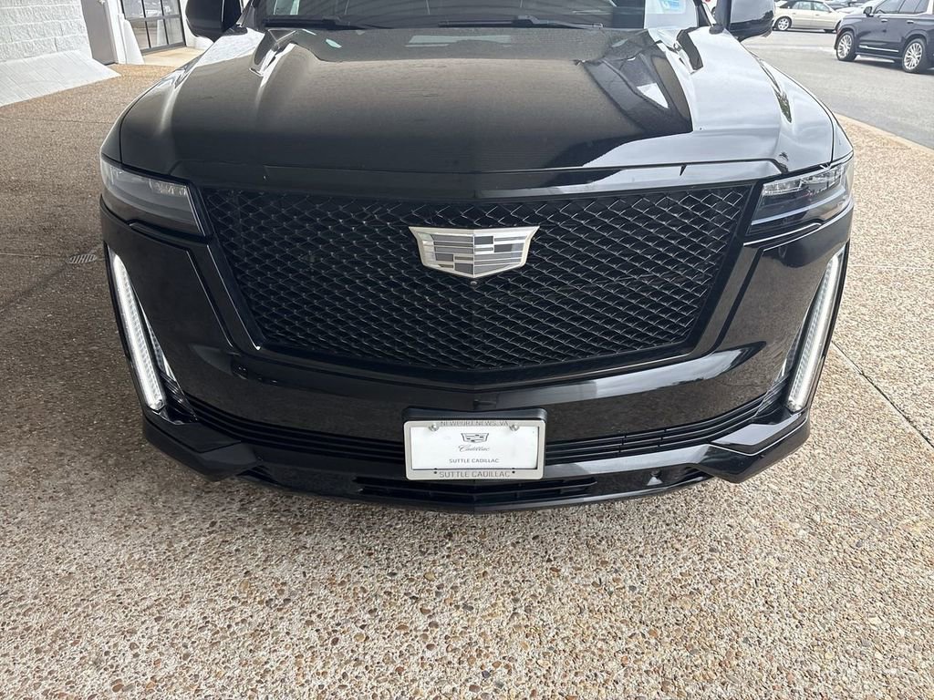 Certified 2023 Cadillac Escalade ESV Sport Platinum w/ LPO, ONYX Package AWD/4WD image 32