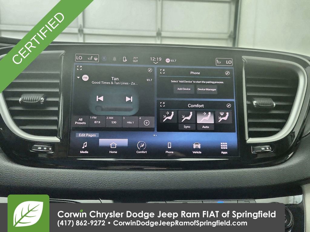 Certified 2023 Chrysler Pacifica Touring-L image 24