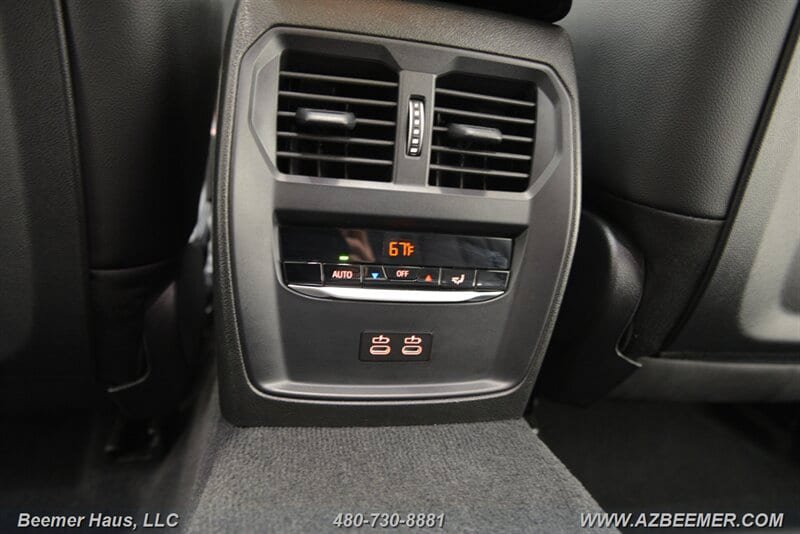 Used 2026 BMW 330i Sedan w/ Convenience Package RWD image 29