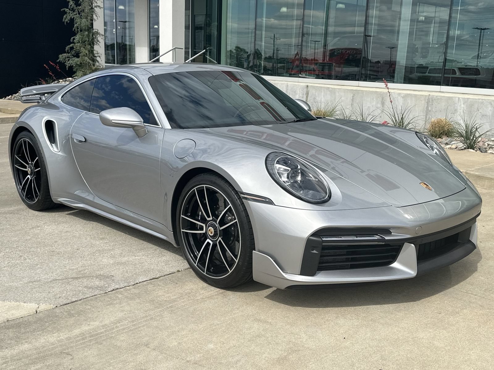 Certified 2022 Porsche 911 Turbo S AWD/4WD image 9