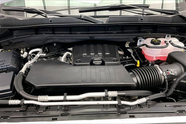 Used 2025 GMC Sierra 1500 Pro w/ Pro Value Package image 9