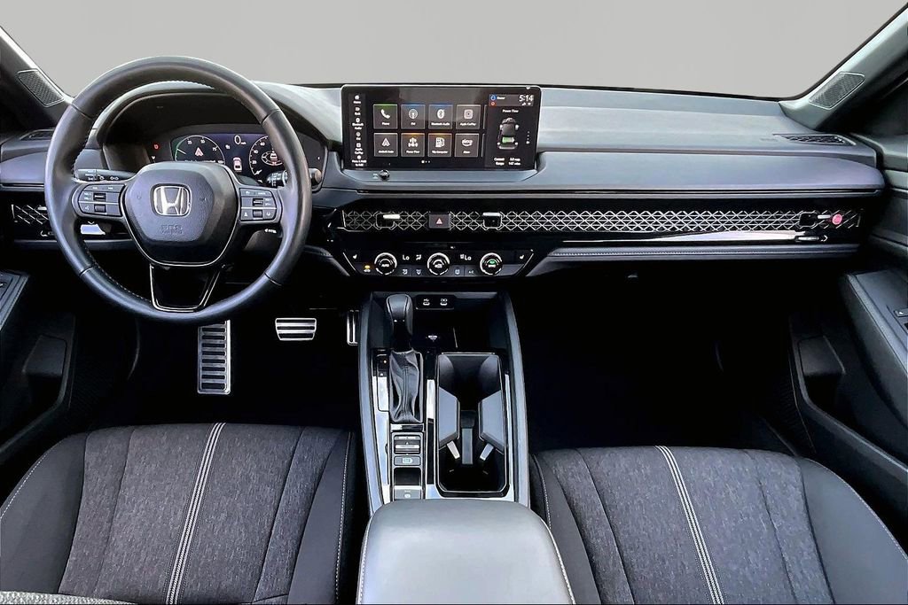 Used 2025 Honda Accord Sport image 8