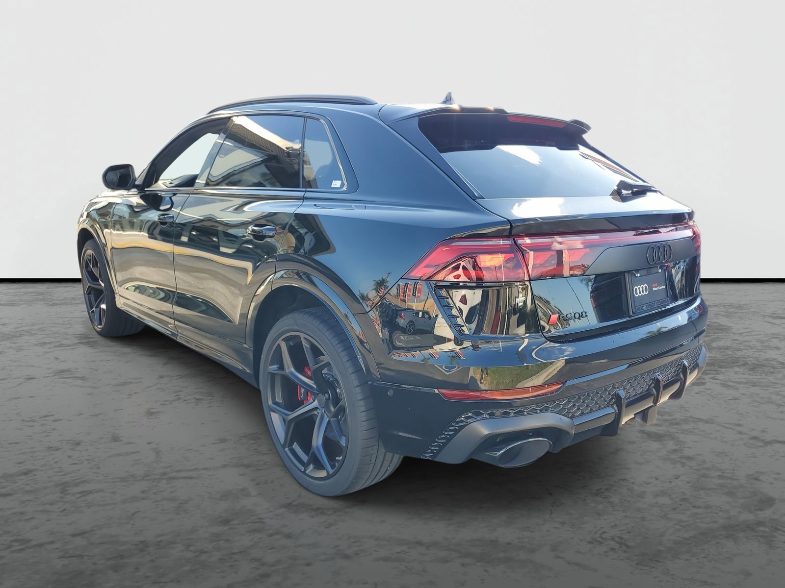 New 2026 Audi RS Q8 performance image 3