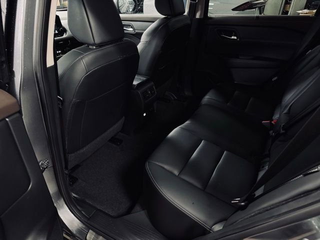 Used 2023 Nissan Rogue SL w/ SL Premium Package image 20