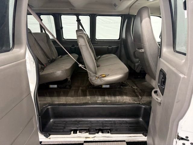 Used 2015 Chevrolet Express 3500 LT w/ LT Preferred Equipment Group image 22