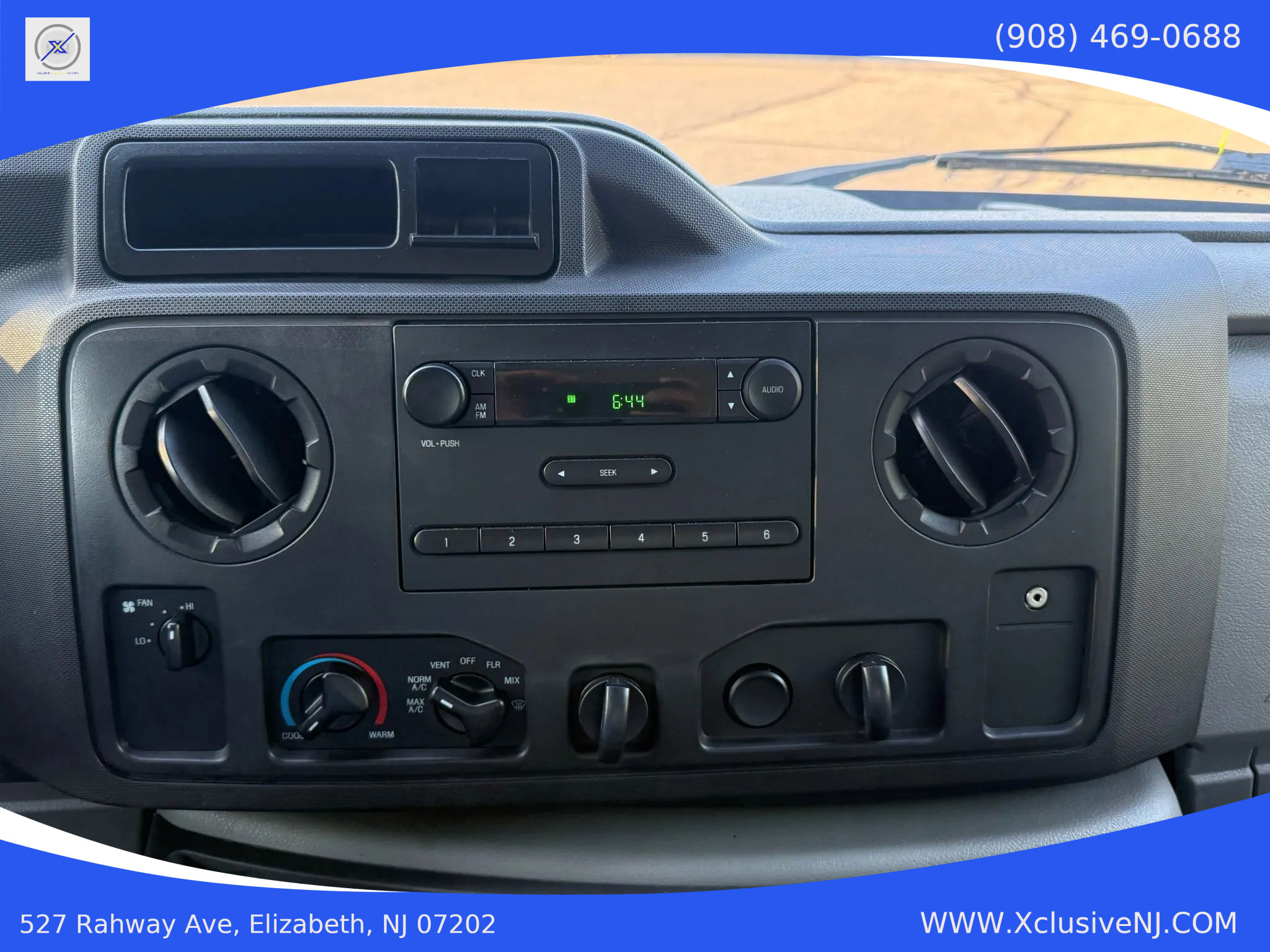 Used 2015 Ford E-350 and Econoline 350 Super Duty image 12