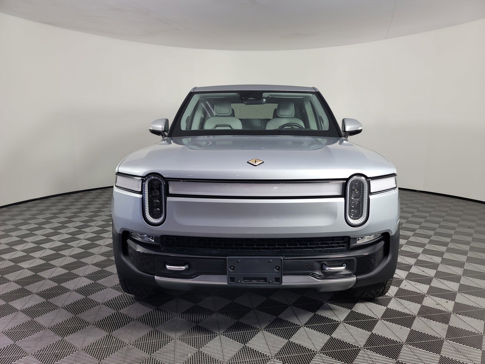 Used 2023 Rivian R1T Adventure AWD/4WD image 8