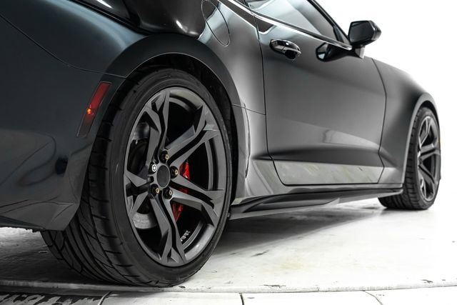 Used 2018 Chevrolet Camaro SS image 13