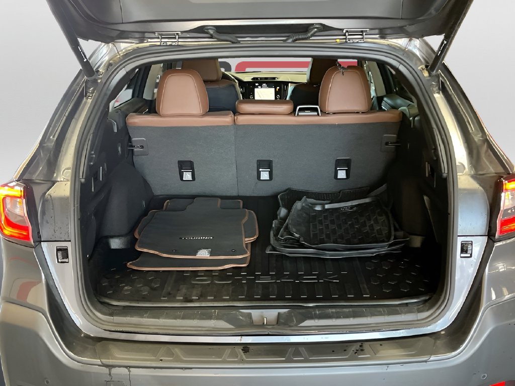Used 2023 Subaru Outback Touring AWD/4WD image 27