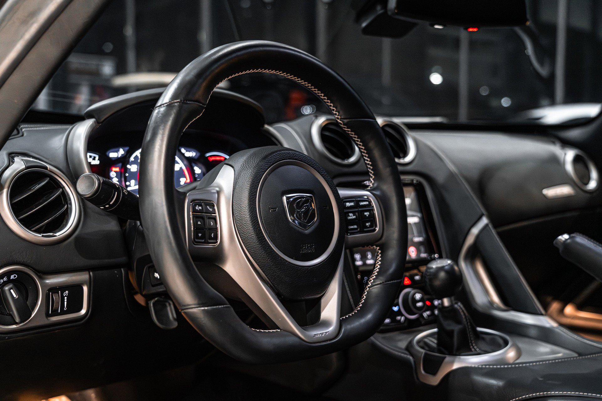 Used 2014 SRT Viper GTS w/ GTS Laguna Interior Package image 9