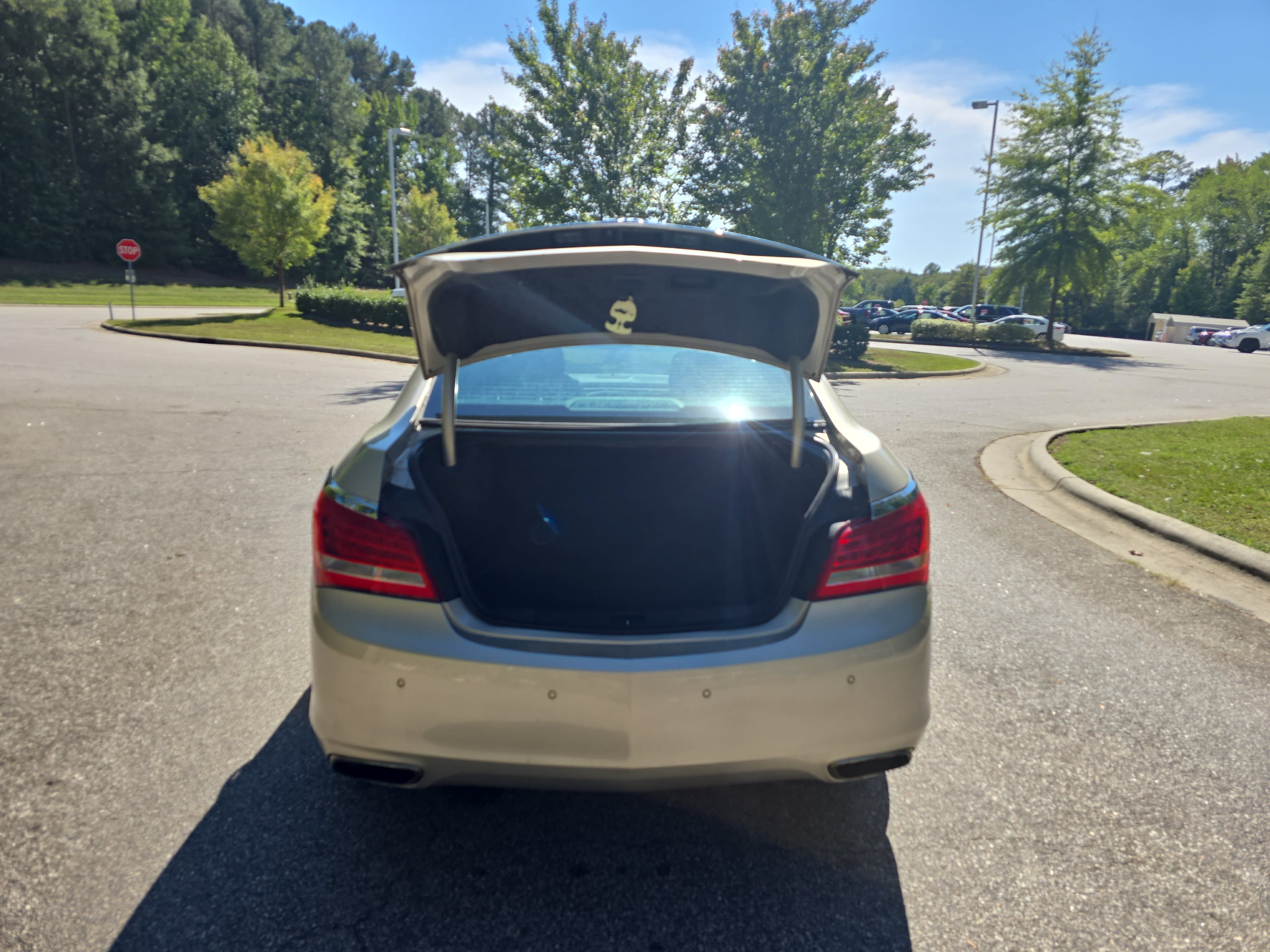 Used 2015 Buick LaCrosse Leather FWD image 12