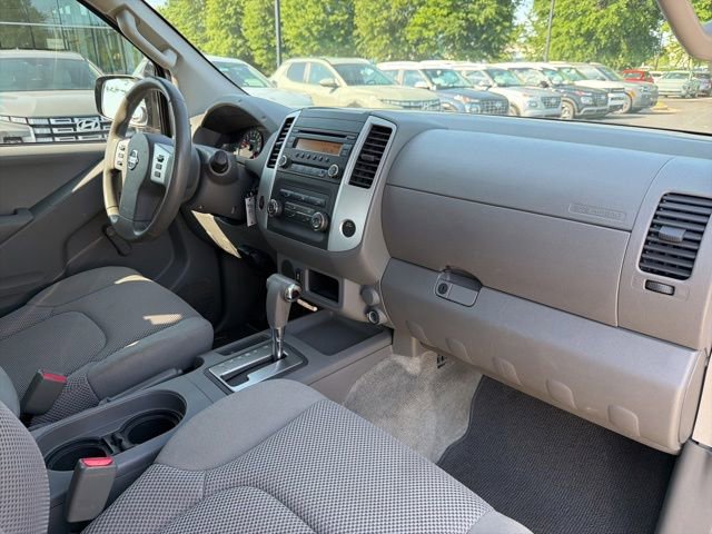 Used 2015 Nissan Frontier S RWD image 31