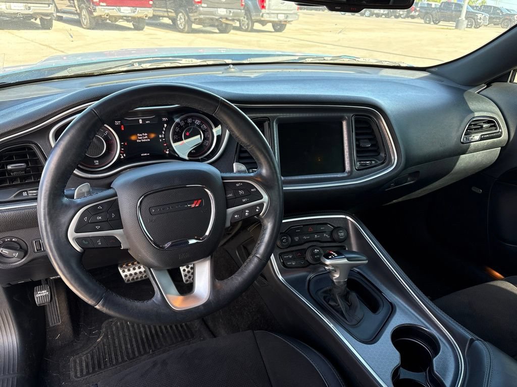 Used 2015 Dodge Challenger R/T Plus RWD image 6