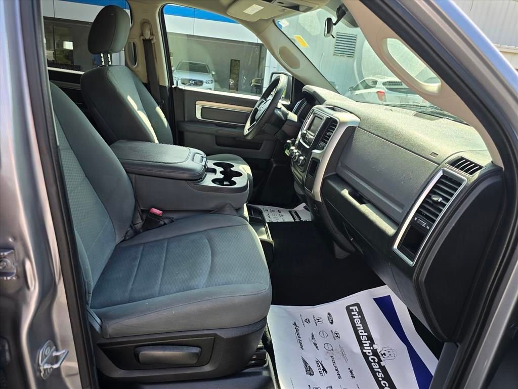 Used 2020 RAM 1500 Classic SLT RWD image 14