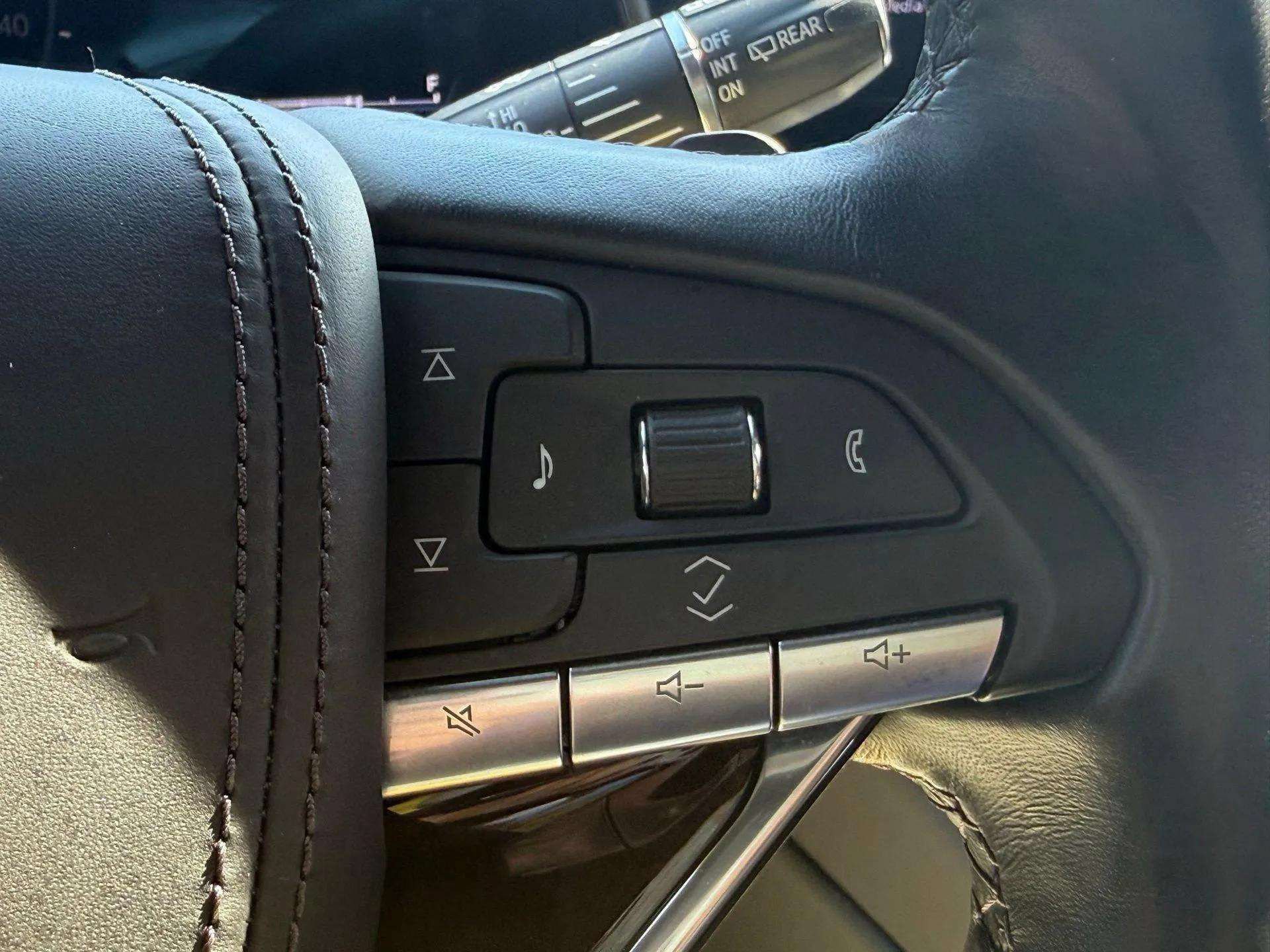 Used 2023 Cadillac Escalade Sport Platinum RWD image 53