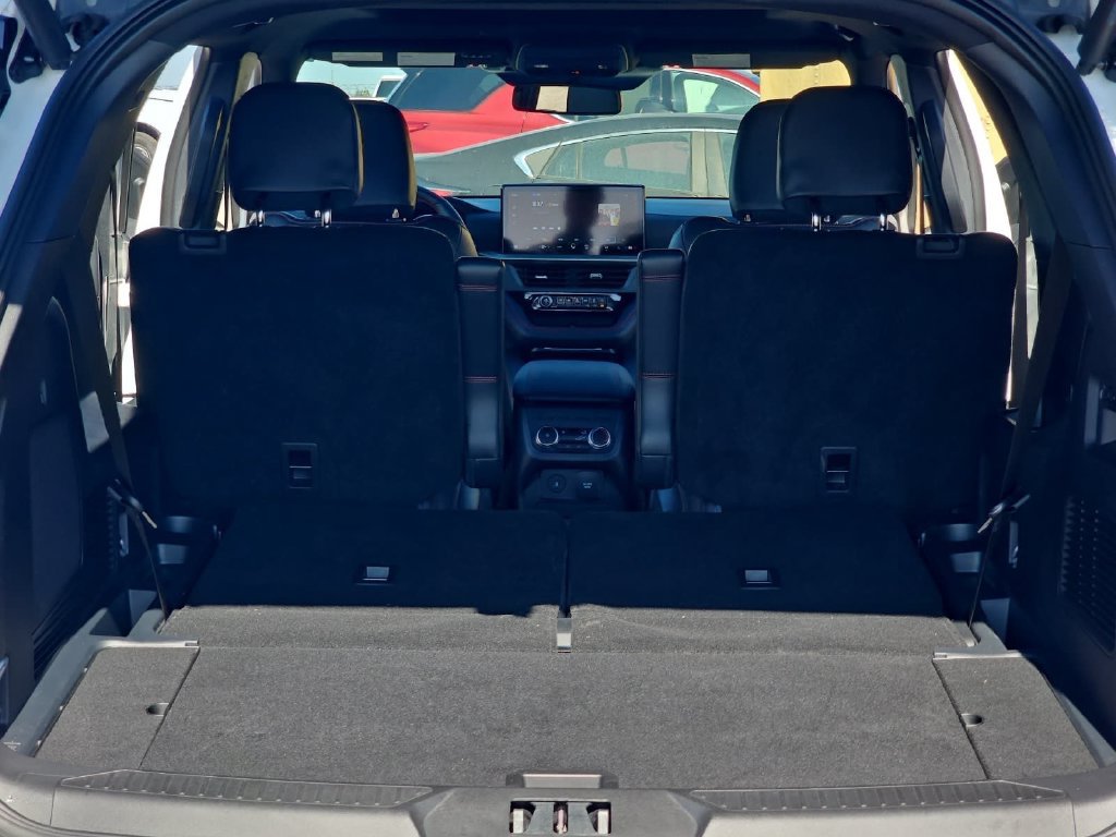 Used 2025 Ford Explorer ST w/ Sun And Sound Package AWD/4WD image 14