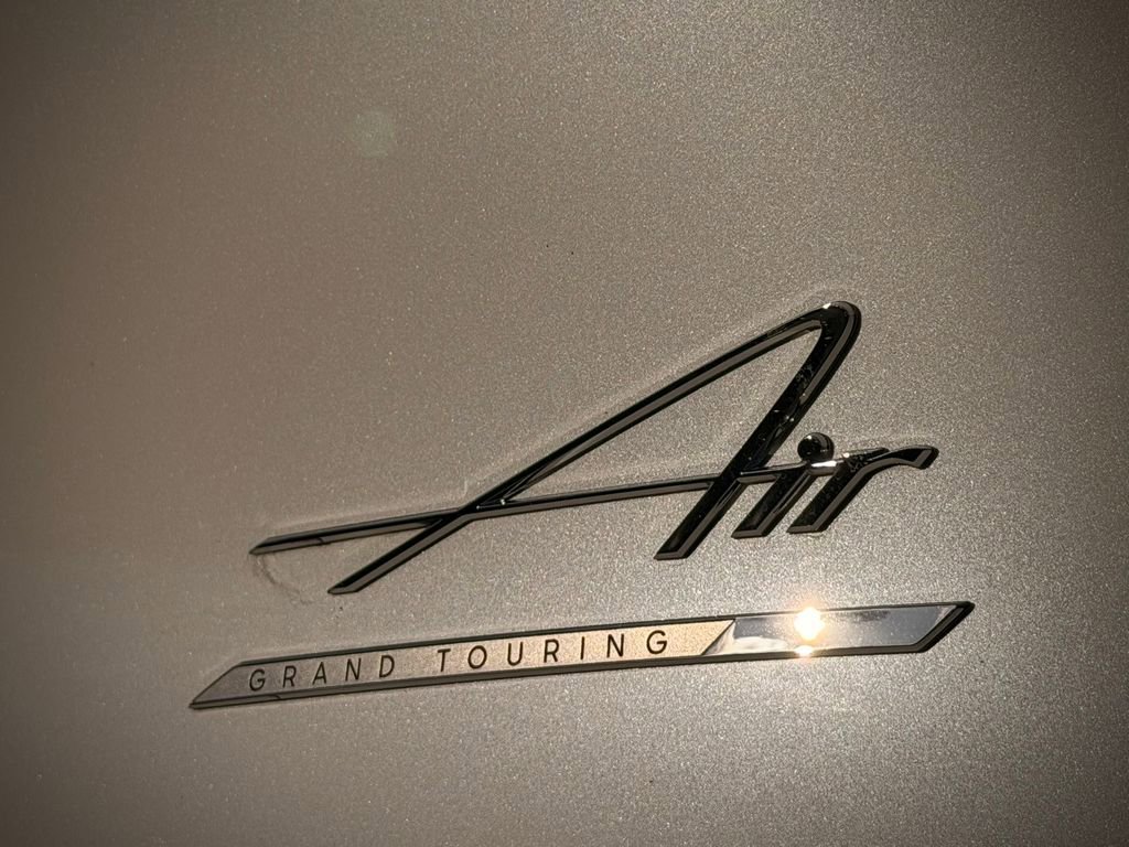 Used 2023 Lucid Air Grand Touring image 4